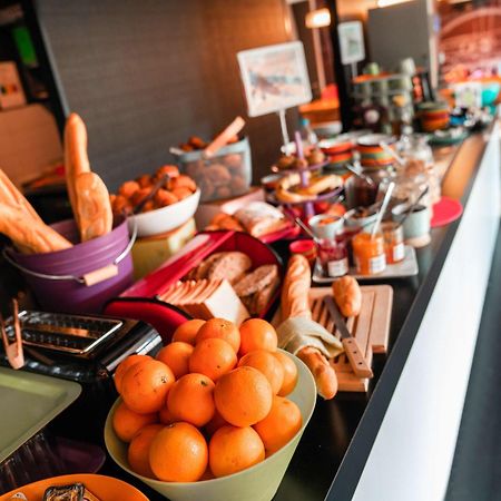 Ibis Styles Paris Velizy Hotel Bagian luar foto