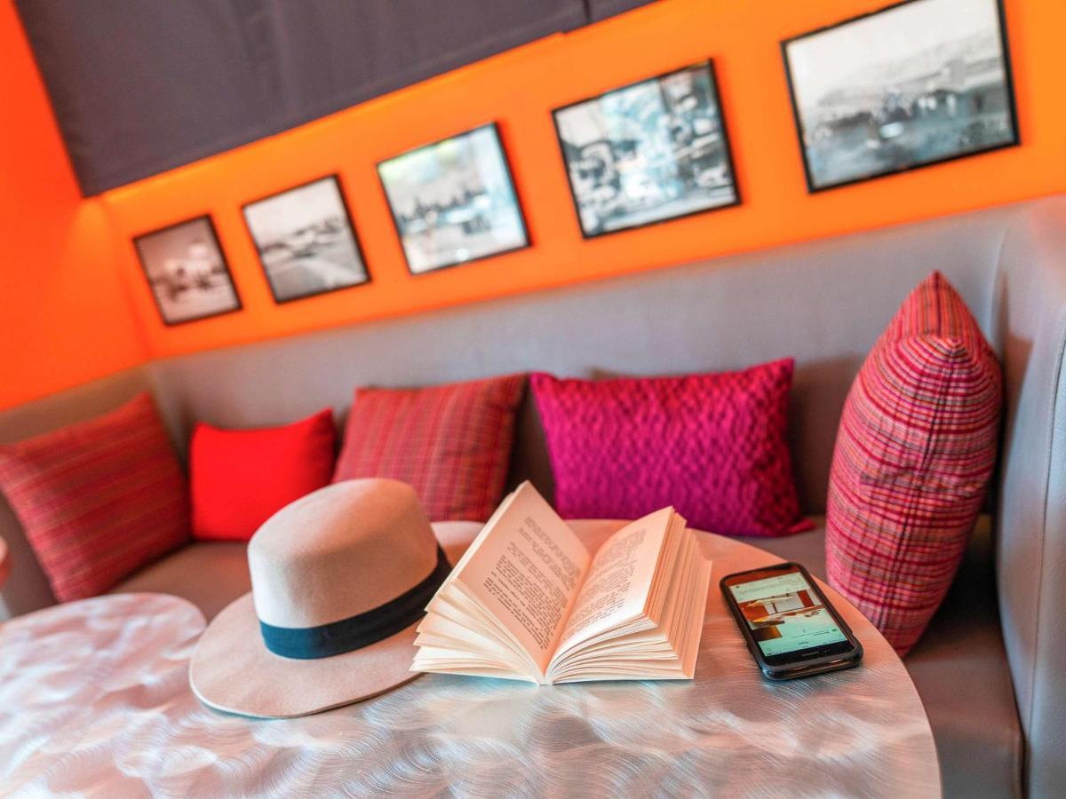 Ibis Styles Paris Velizy Hotel Bagian luar foto