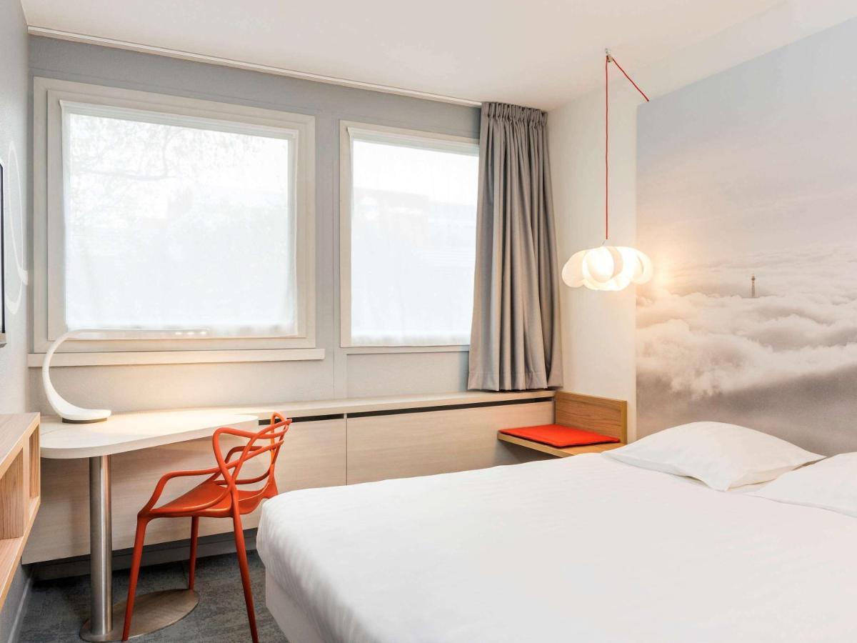 Ibis Styles Paris Velizy Hotel Bagian luar foto